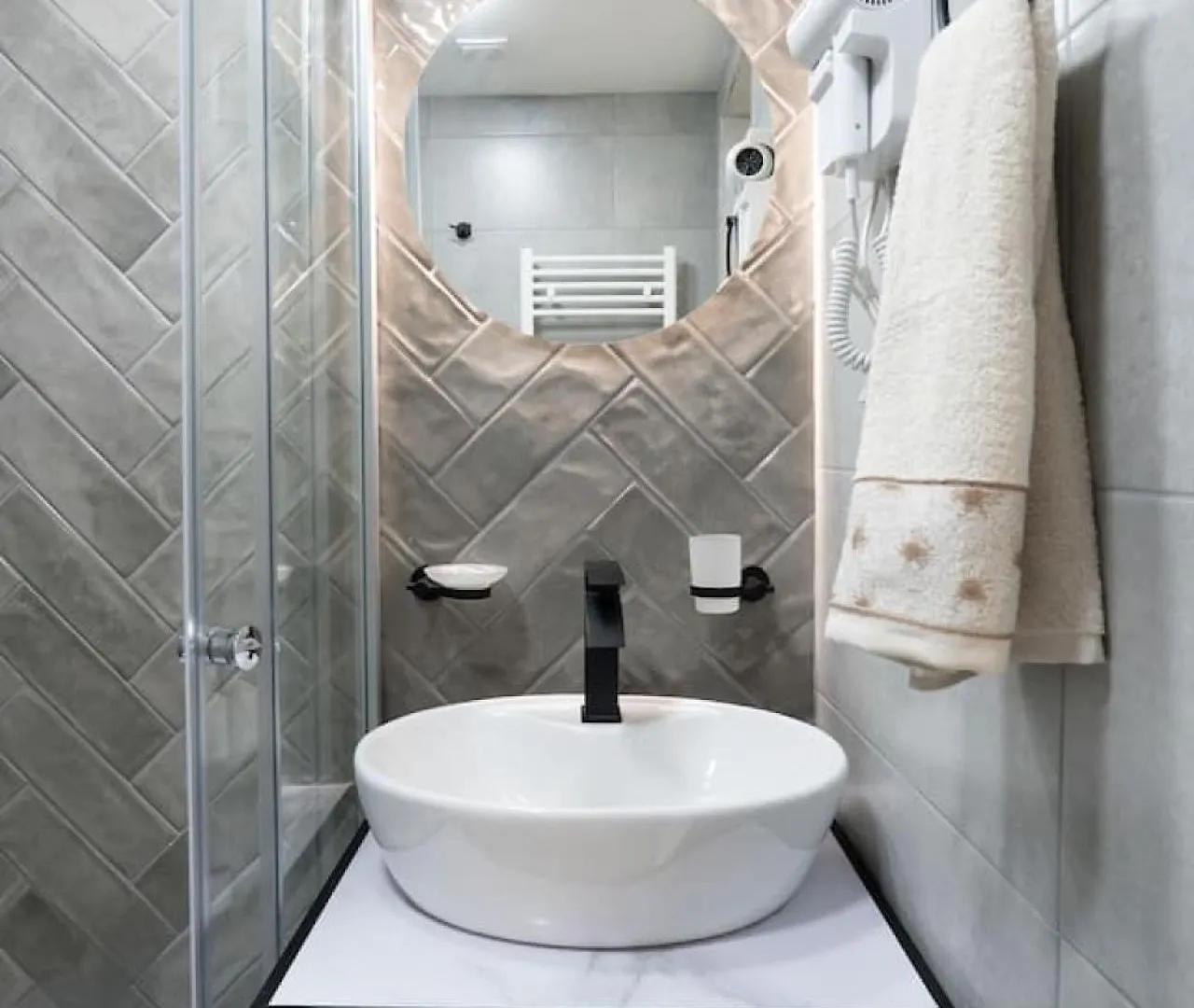 Вилла The Sakartvelo House - Historic Soul And Modern Luxury Тбилиси