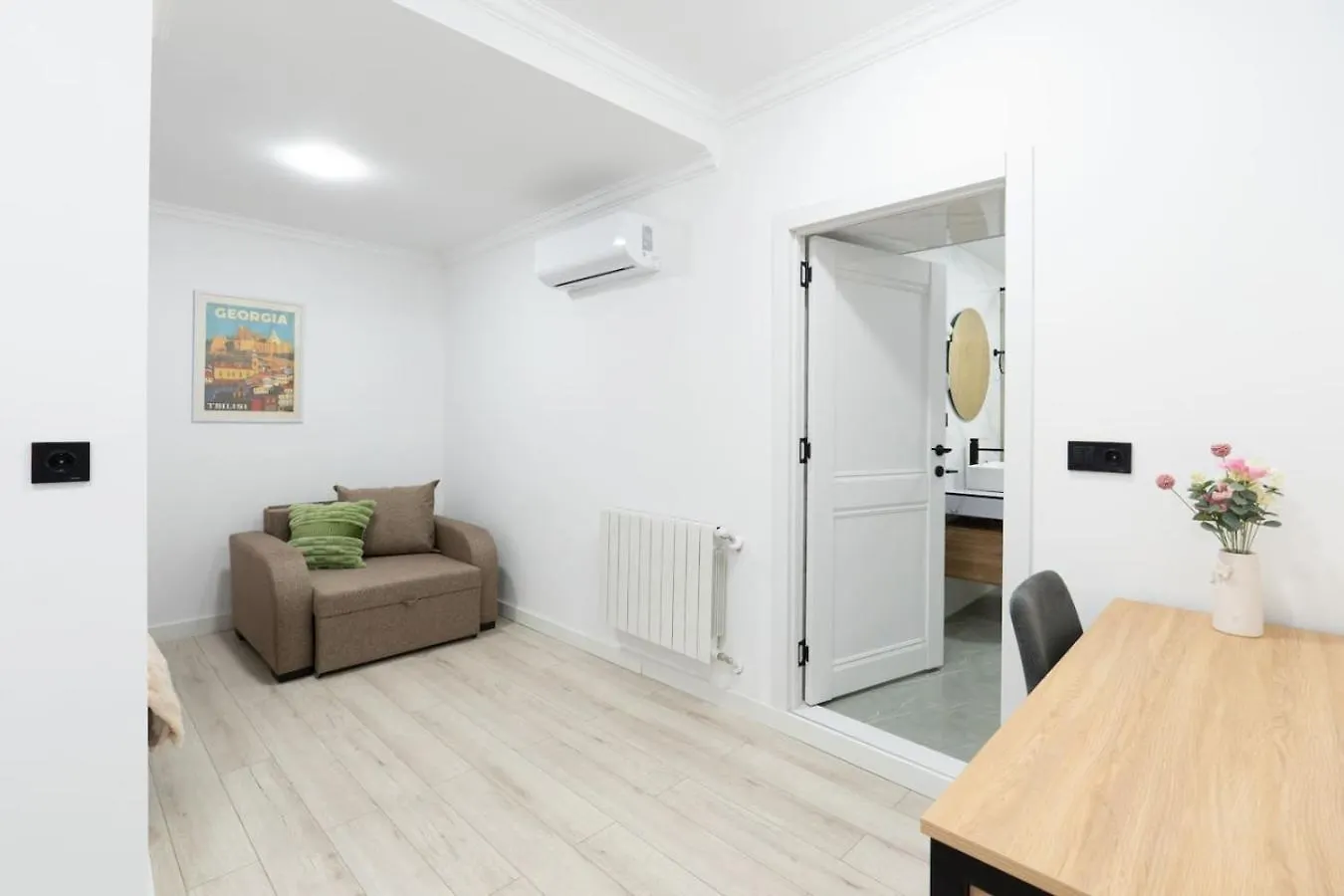 Вилла The Sakartvelo House - Historic Soul And Modern Luxury Тбилиси 0*,